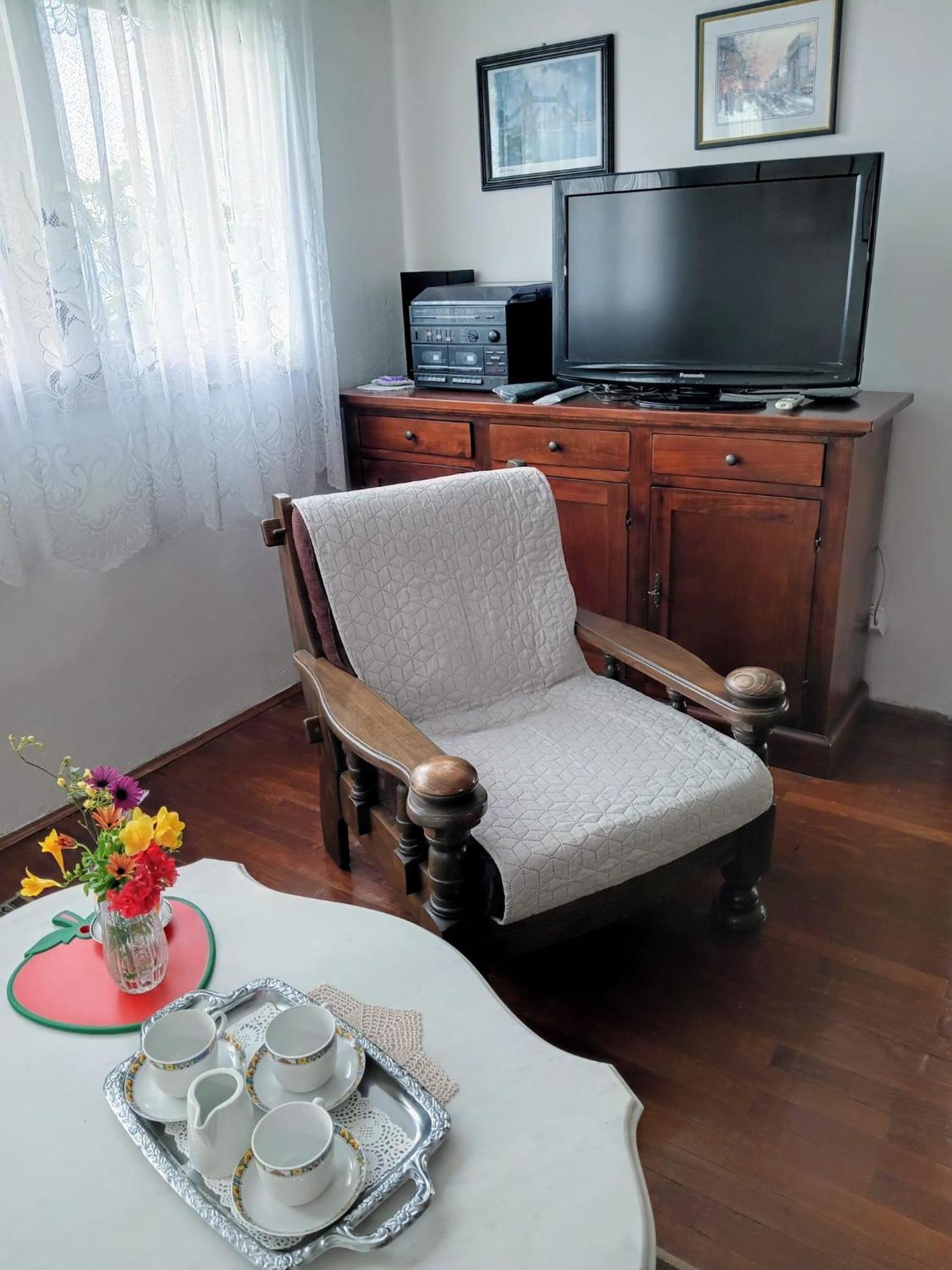 Apartman Lori ลอฟราน ภายนอก รูปภาพ